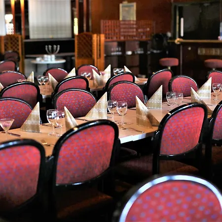 Hotel Leikari 3*