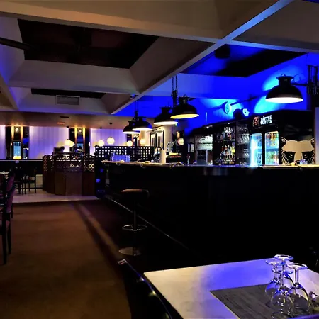 Hotel Leikari 3*