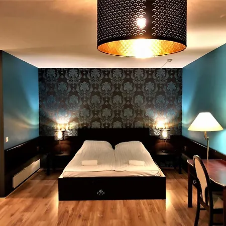 莱卡里酒店 3* 科特卡