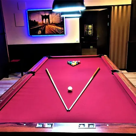 Otel Leikari 3*