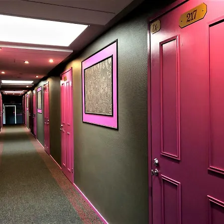 莱卡里酒店 酒店