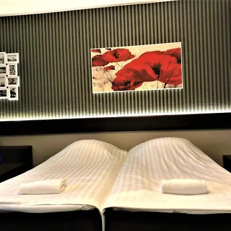 莱卡里酒店 3* 科特卡